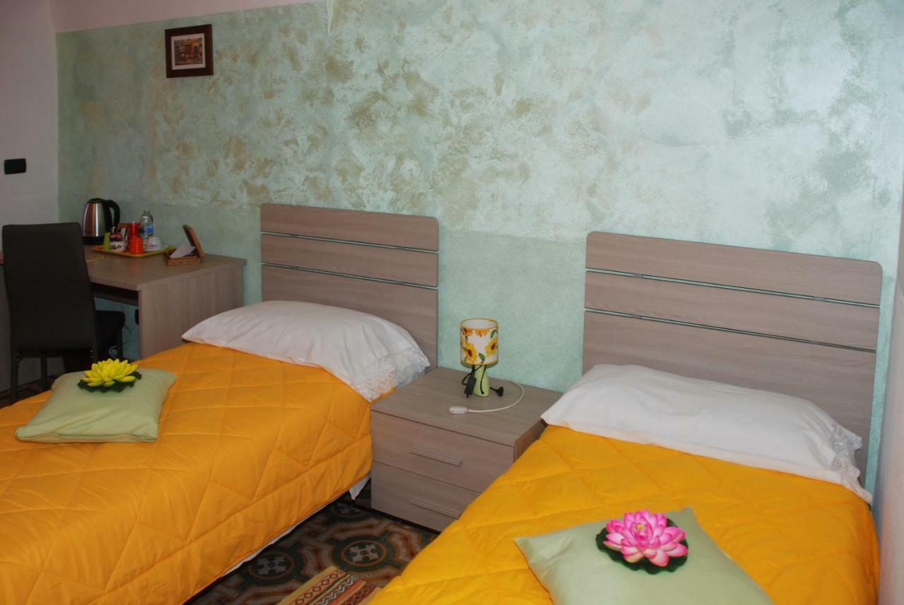 La Cascina Bed & Breakfast Aglie Exterior photo